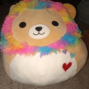 16" Leonard the Lion small hole wi/hearts